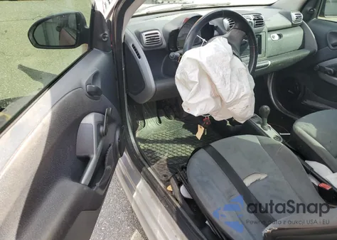 2010 Smart Fortwo Pure z USA, uszkodzony, nr VIN WMEEJ3BA5AK408639